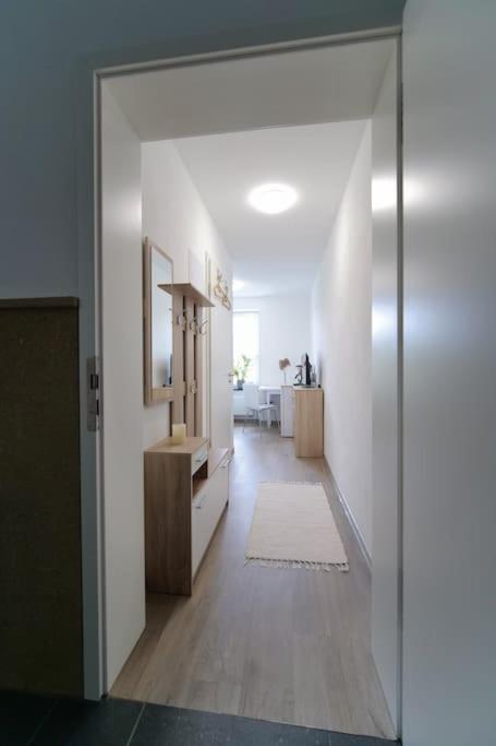 Preiswertes Modernes Gaestezimmer In Aue Bad-Schlema Екстер'єр фото